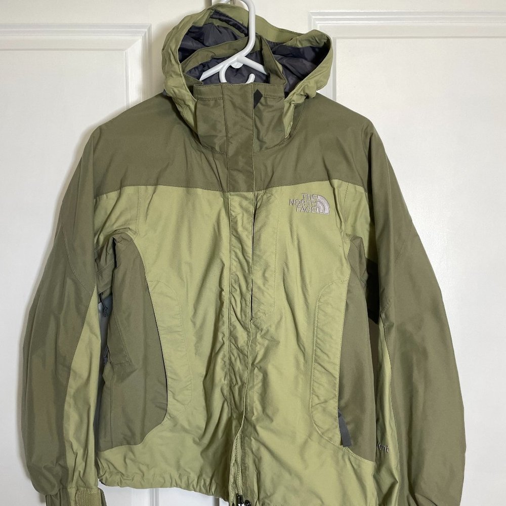 The North Face Women’s hyvent Hooded Jacket Size Small Green Hooded ski jacket